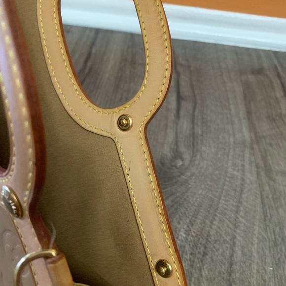 Roxbury - Picture 16 of 16